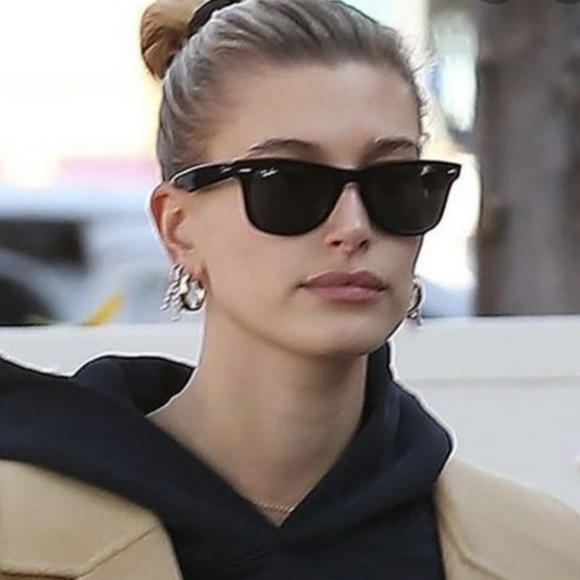 Model Display RayBan Wayfarer All Black RB2140 - Picture 15 of 16